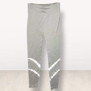 🌺Flirtitude Light Sage Women's Leggings
